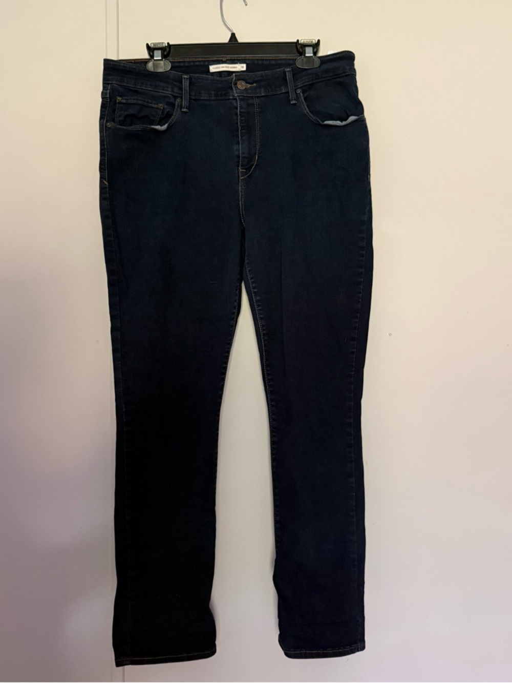Levi Slim Fit Women's Dark Indigo Skinny Jeans